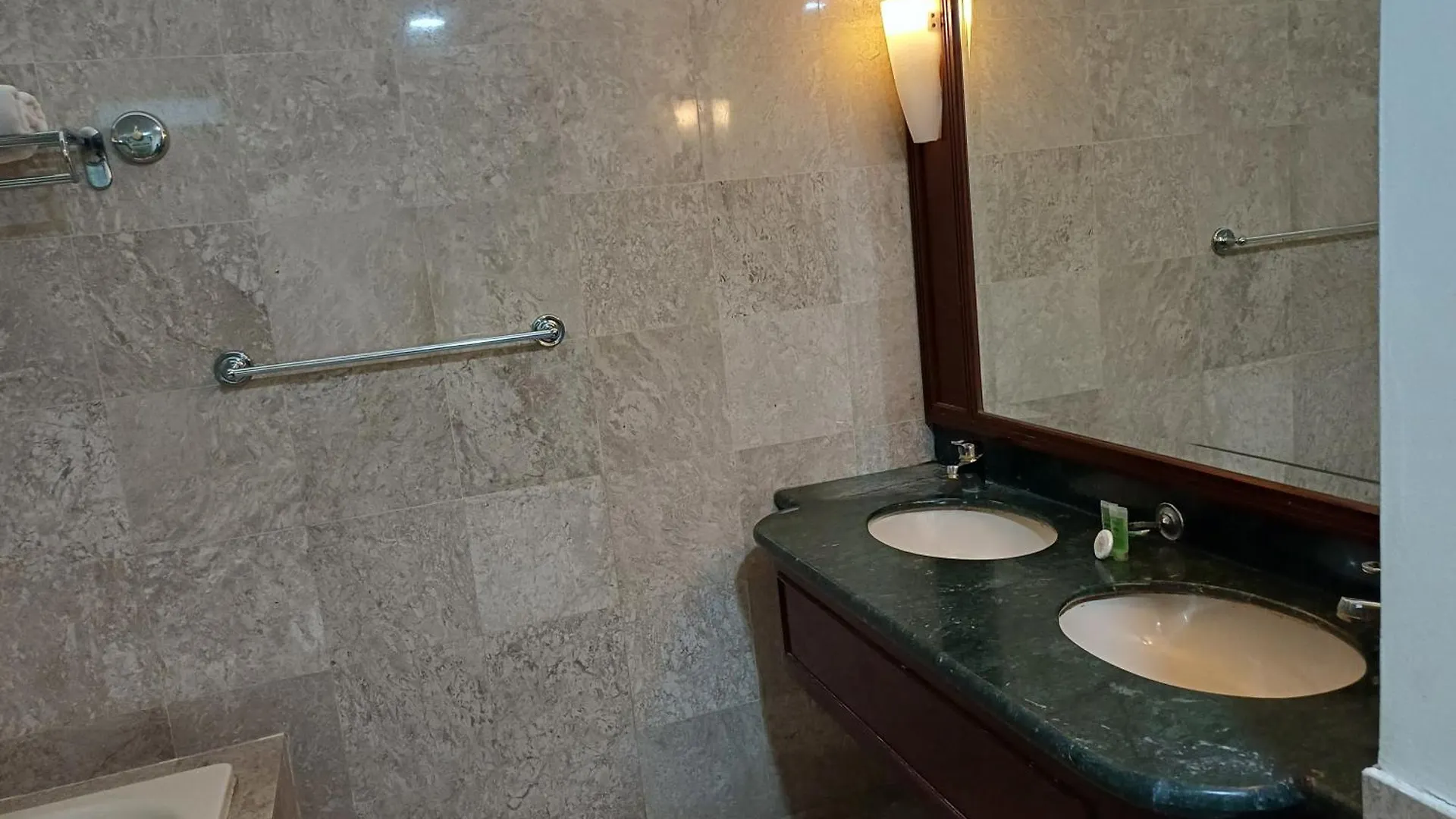 Kl Cozy Faiza Apartment Berjaya Times Square